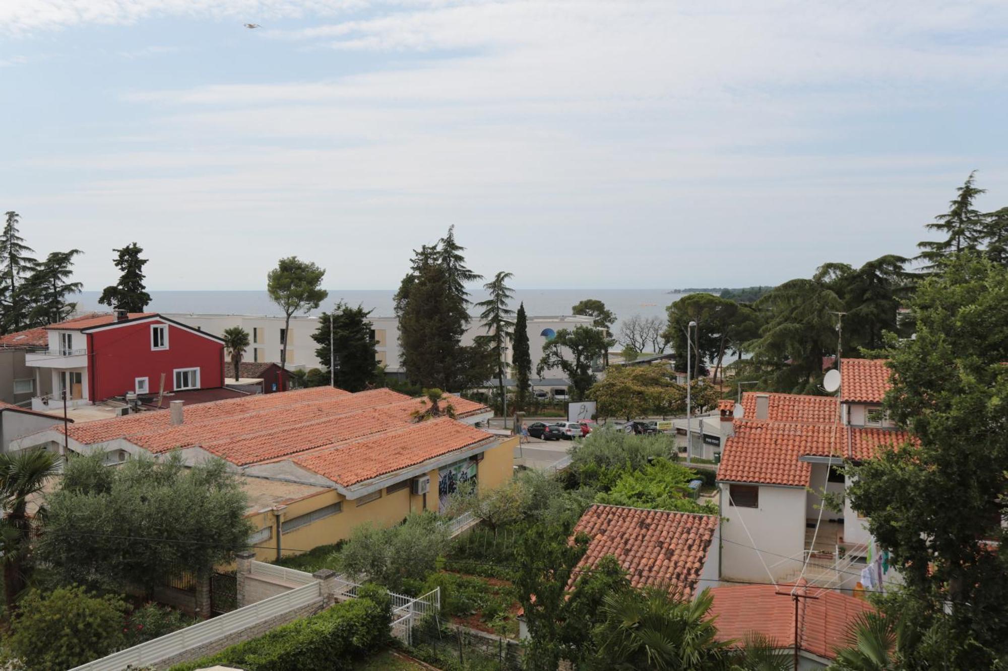 Apartment Kuca Luciana *